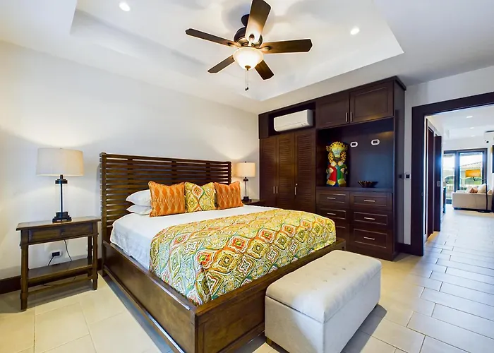360 Splendor 405 Ocean View Condo- With Breakfast *